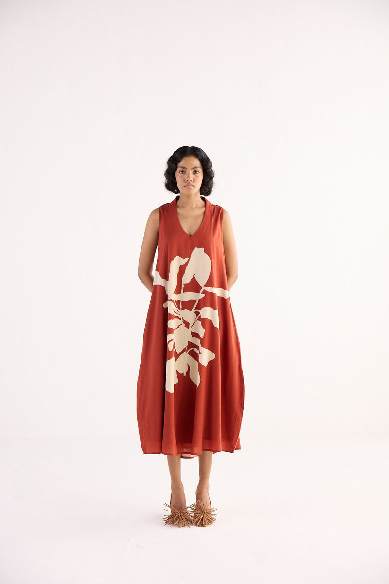 REDWOOD GARDEN DRESS cotton by Khara Kapas in red for women Worldwide