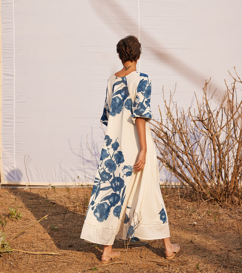 Blue Bliss cotton by Khara Kapas in white for women Worldwide