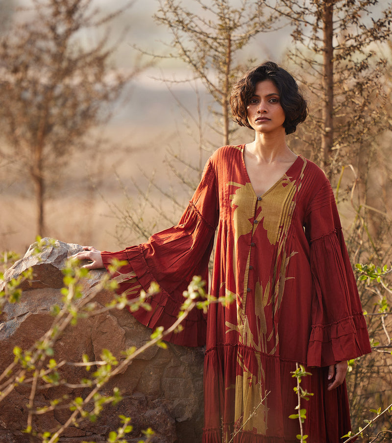 Mahogany cotton by Khara Kapas in red for women Worldwide