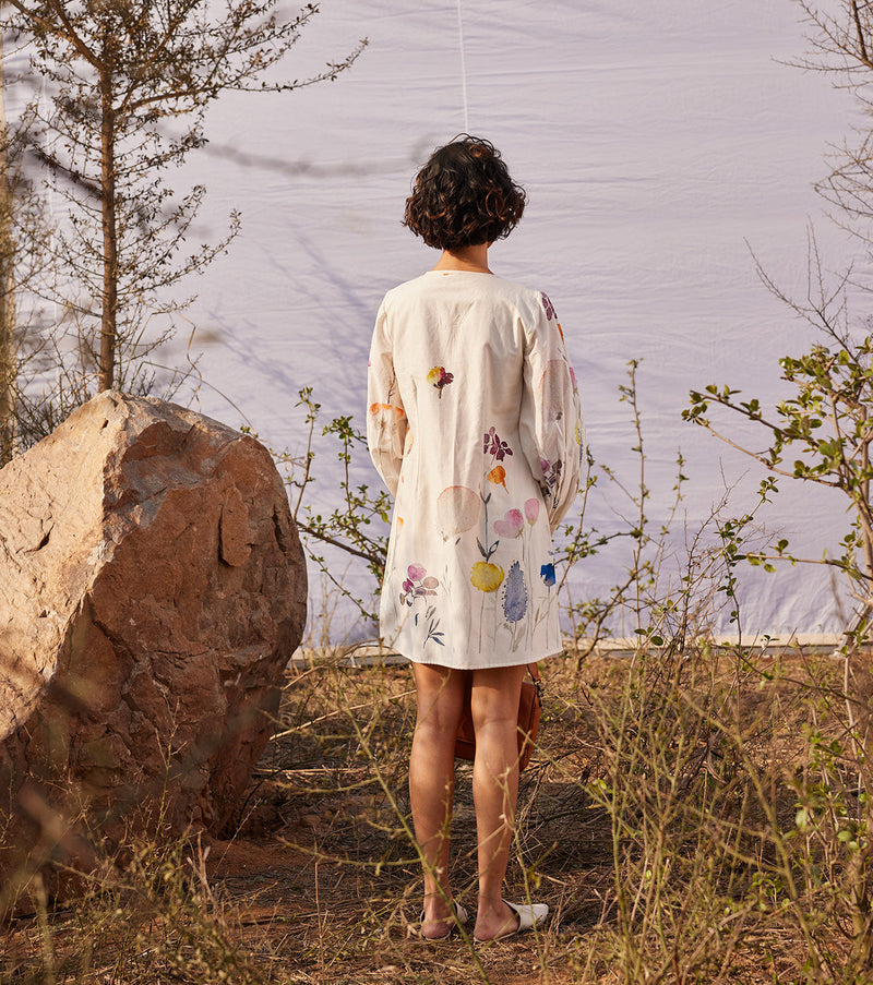 Aam panna cotton by Khara Kapas in white for women Worldwide