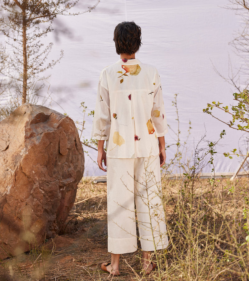 Ruyi co ord set cotton by Khara Kapas in white for women Worldwide