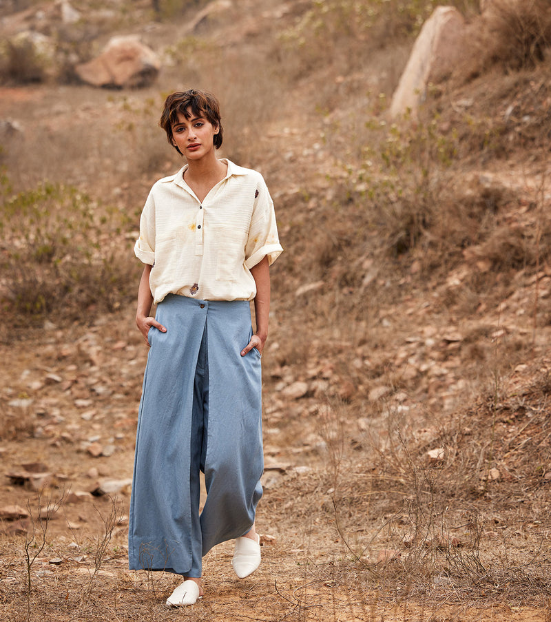 Aasmaan Linen Pants by Khara Kapas in blue for women Worldwide