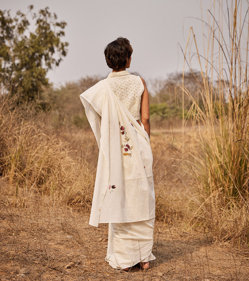 Ketaki saree with Jui blouse cotton by Khara Kapas in white for women Worldwide