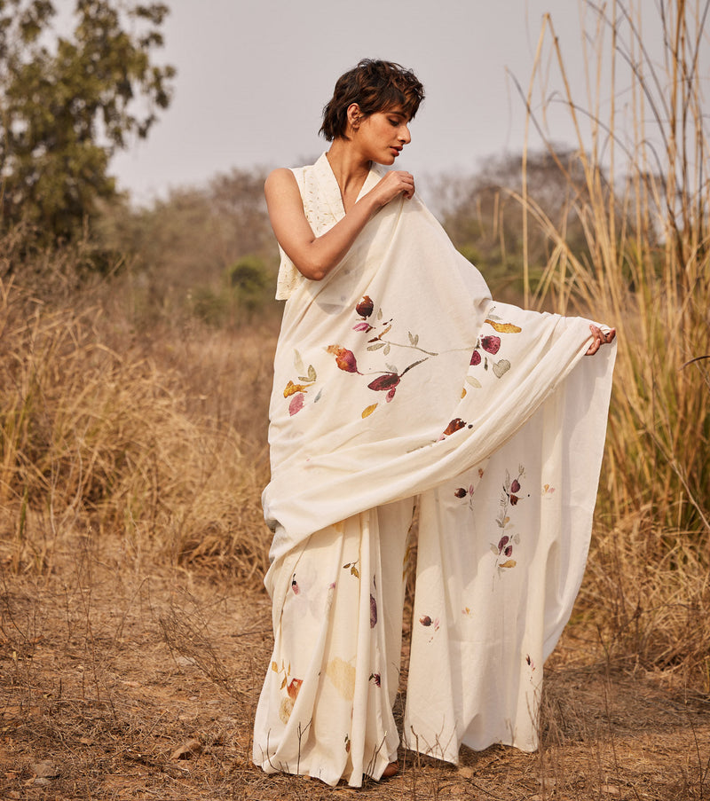 Ketaki saree with Jui blouse cotton by Khara Kapas in white for women Worldwide