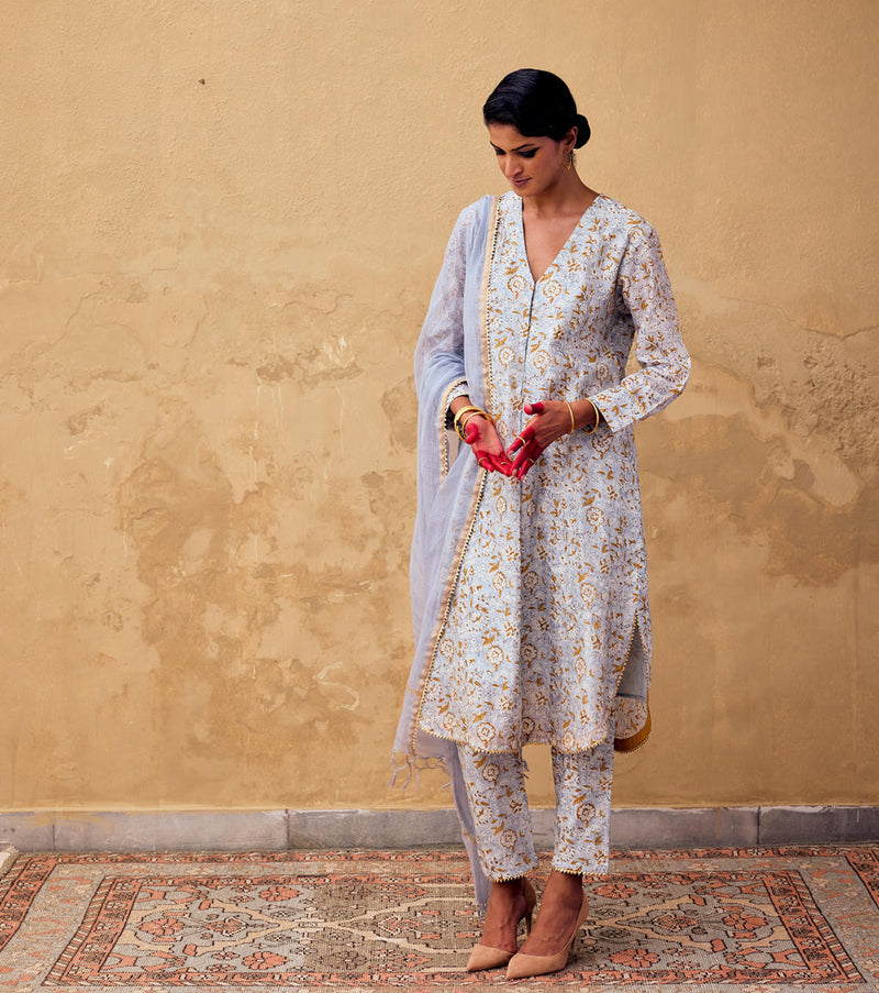 Safa Kurta Set with Dupatta chanderi by Khara Kapas in blue for women Worldwide