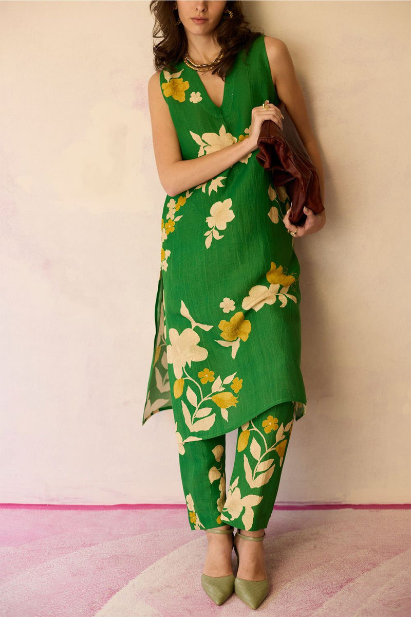 Hibiscus Anaar V-Neck Co-ord Set - Fern cotton by World of SiSa for women Worldwide