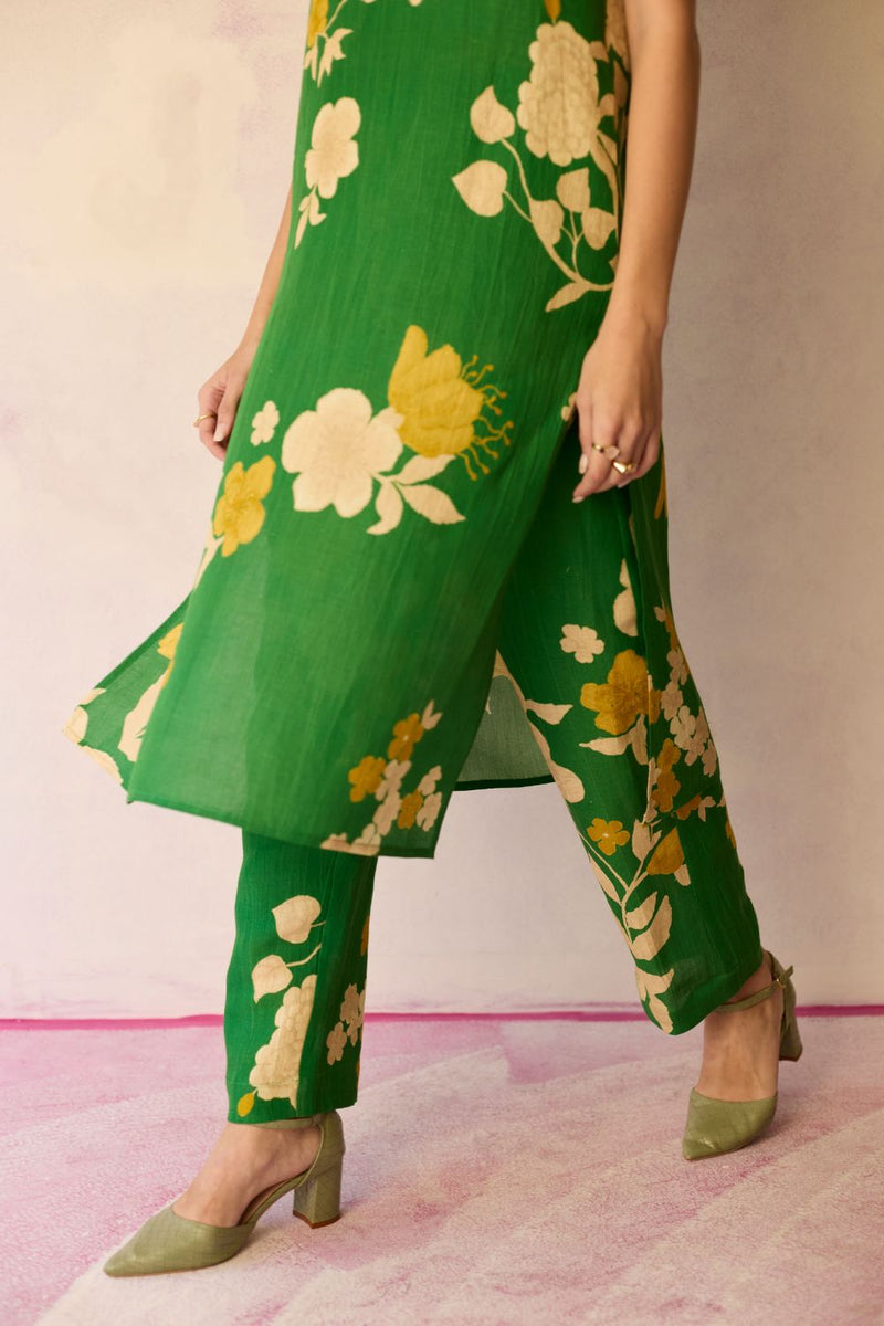 Hibiscus Anaar V-Neck Co-ord Set - Fern cotton by World of SiSa for women Worldwide