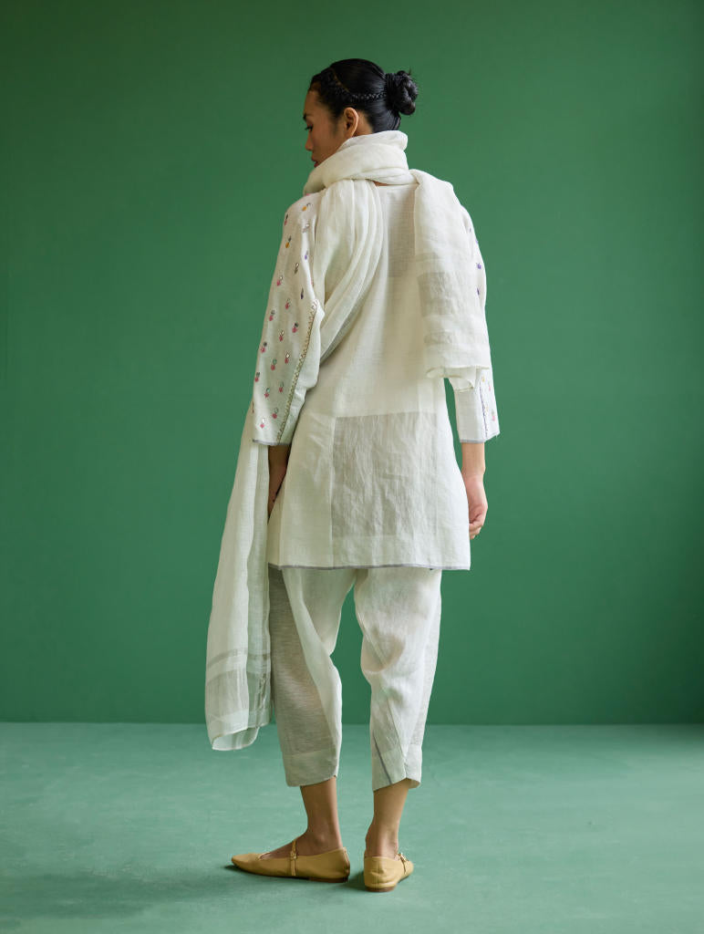 Ennya Hand-Embroidered Metallic Linen Kurta - Ivory