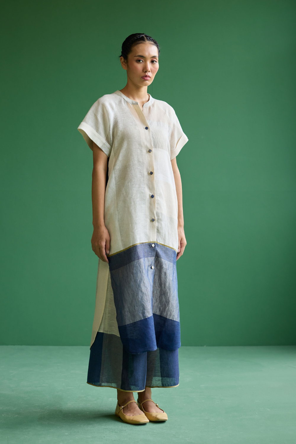 Nila Color-Blocked Metallic Linen Kurta
 - Ivory