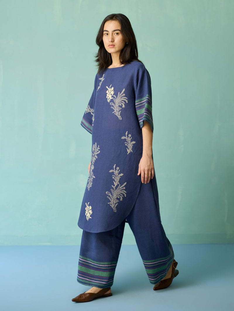 Nami Floral Block-Printed Curved Hem Kurta Set - Indigo linen light kurta set by Manan in navy for women Worldwide