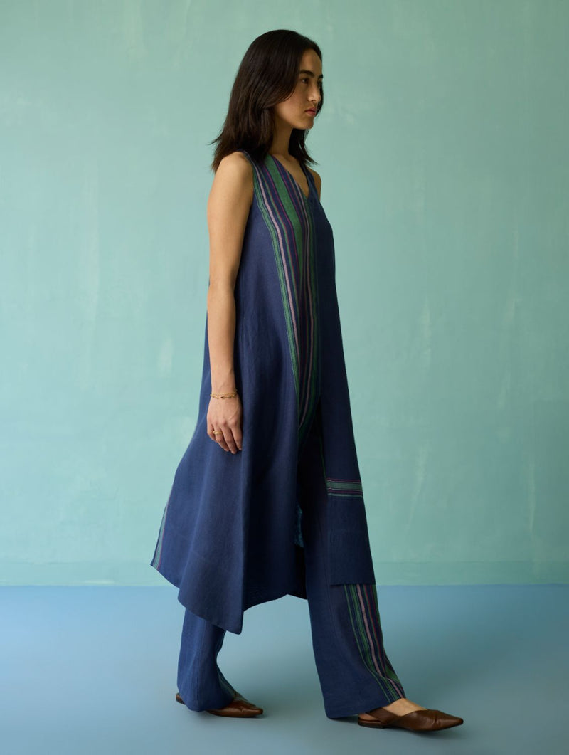 Vanya Border Linen Sleeveless Kurta - Indigo linen light kurta set by Manan in navy for women Worldwide