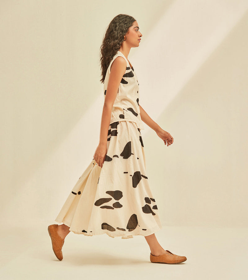 Dalmation Co-ord set cotton by Khara Kapas in white for women Worldwide