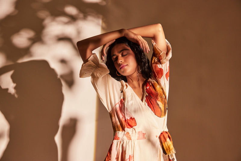 Wild poppy wrap Dress cotton by Khara Kapas in white for women Worldwide