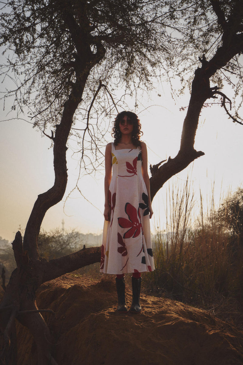 Floral Burst by Khara Kapas in white for women Worldwide