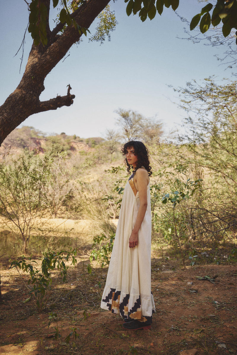 Mist veil gown by Khara Kapas in white for women Worldwide