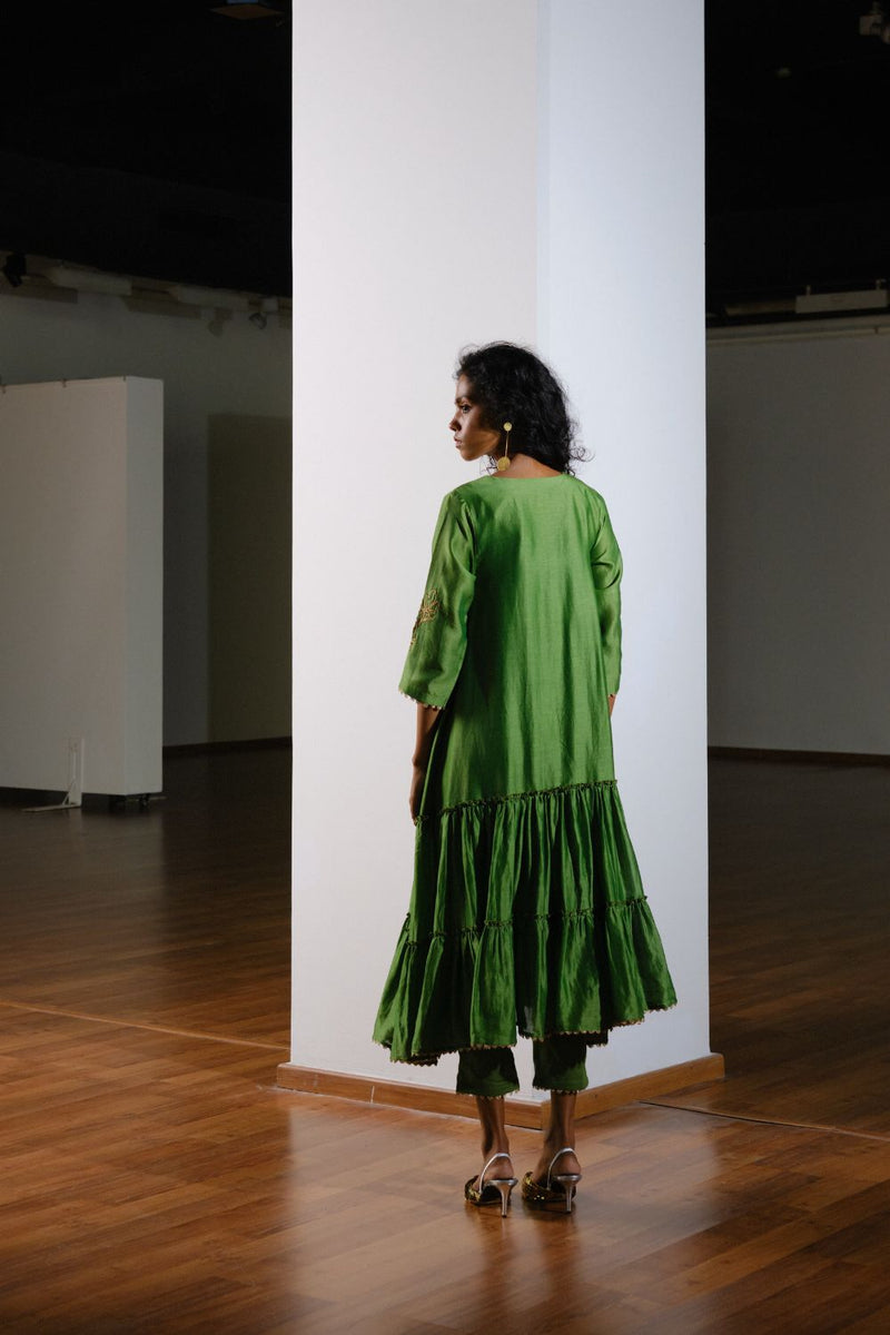 Papiha Kurta Set silk by Khara Kapas in green for women Worldwide