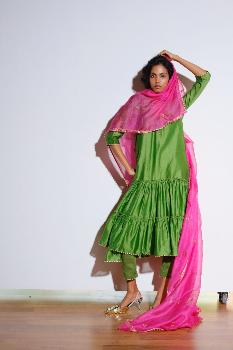Papiha Kurta Set silk by Khara Kapas in green for women Worldwide