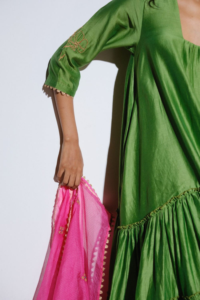 Papiha Kurta Set silk by Khara Kapas in green for women Worldwide