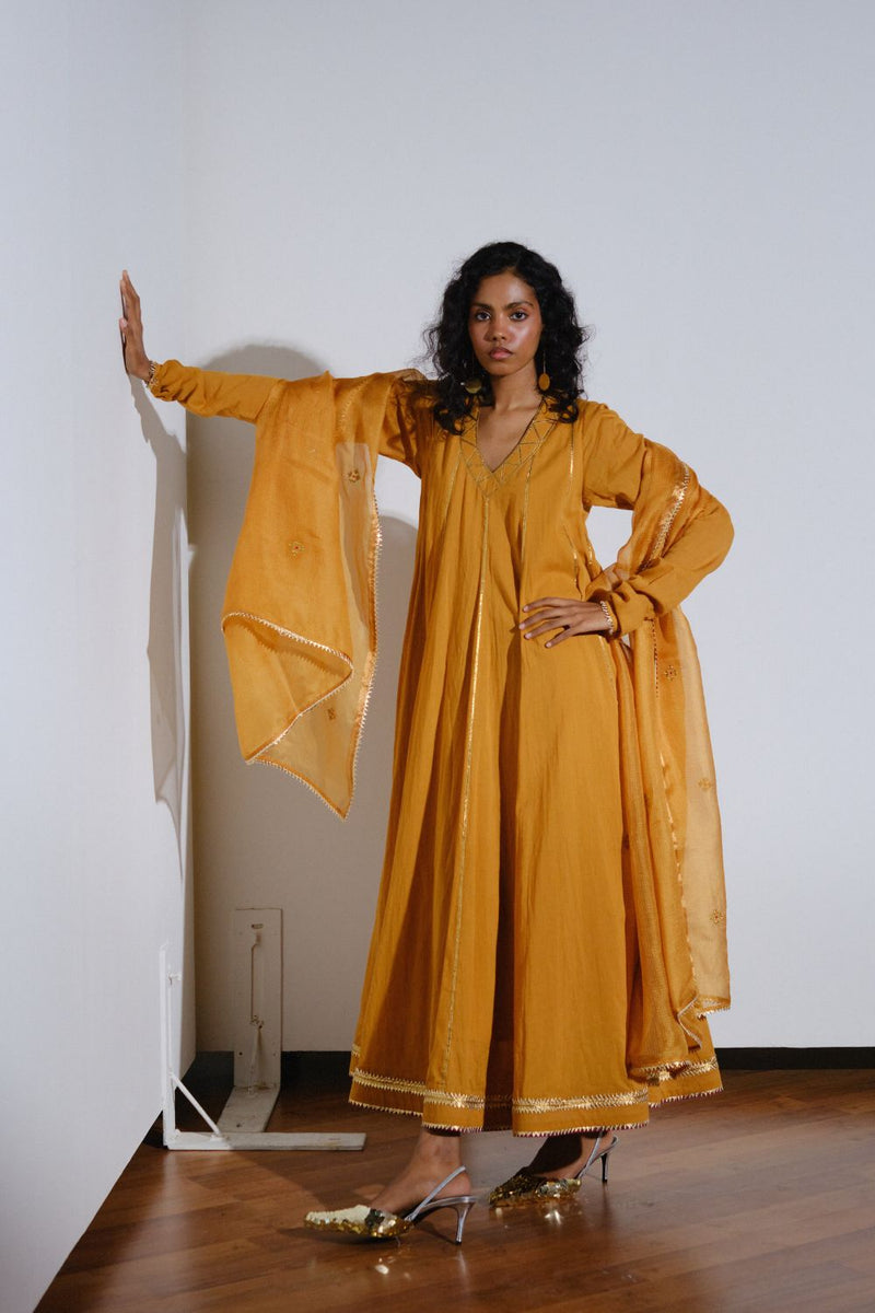 Kiran Dupatta silk by Khara Kapas in mustard for women Worldwide