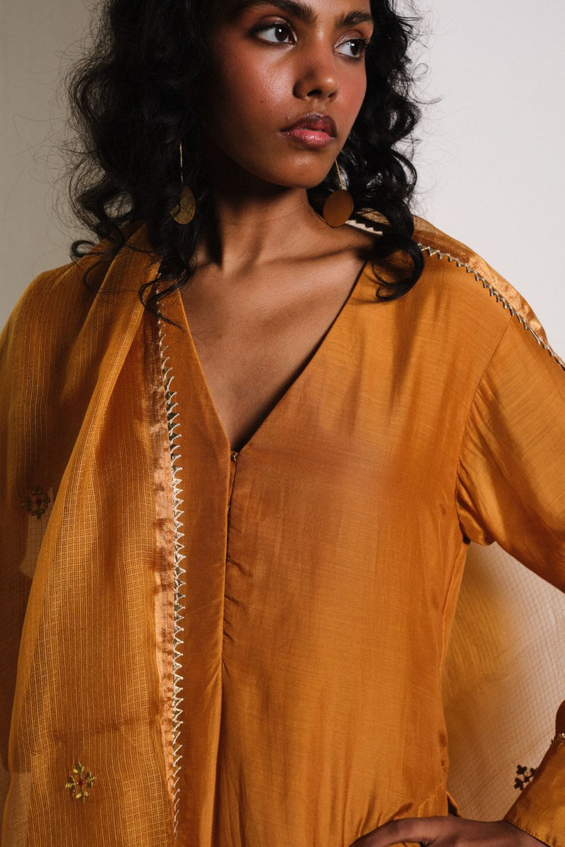 Noorani Kurta Set chanderi by Khara Kapas in mustard for women Worldwide