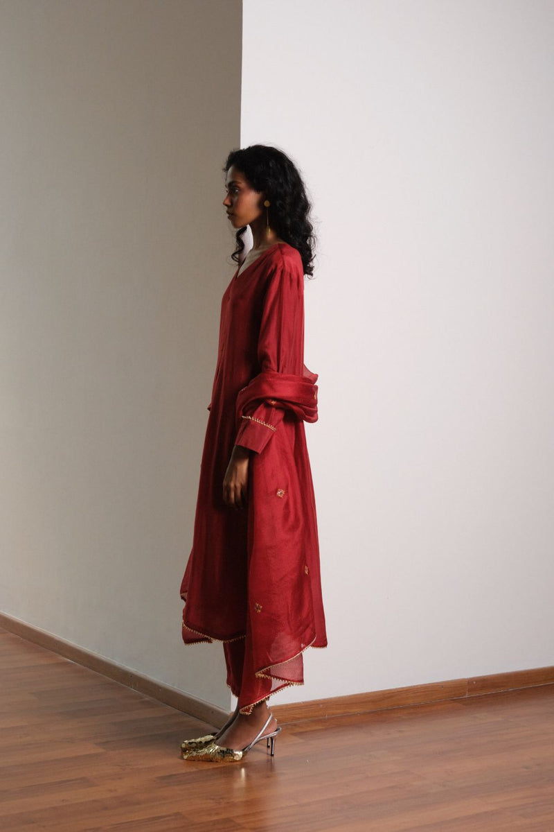 Kumkum Kurta Set chanderi by Khara Kapas in red for women Worldwide