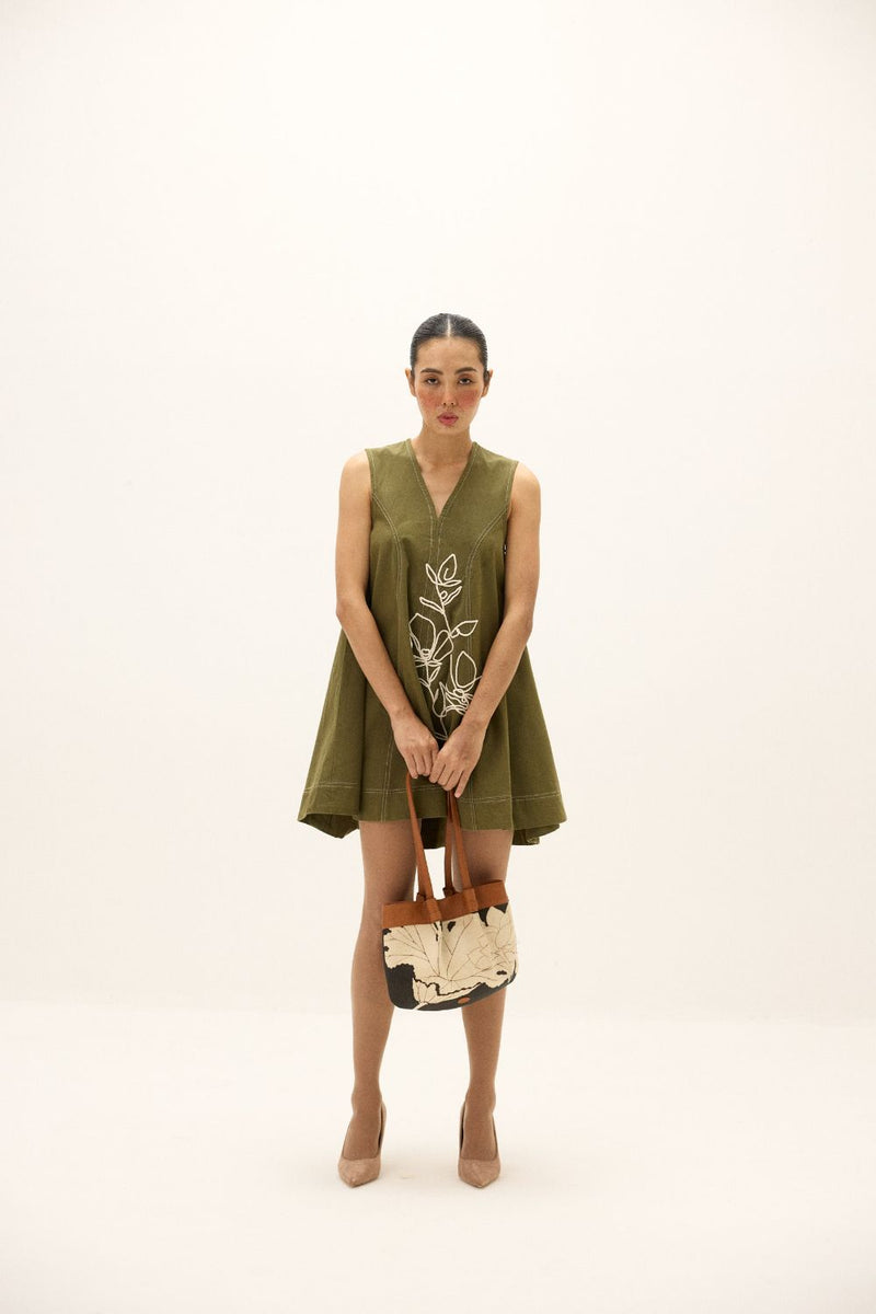 Bayleaf Dress twill by Khara Kapas in green for women Worldwide