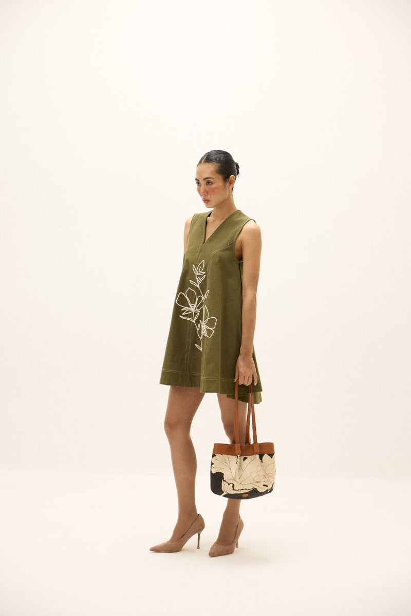 Bayleaf Dress twill by Khara Kapas in green for women Worldwide