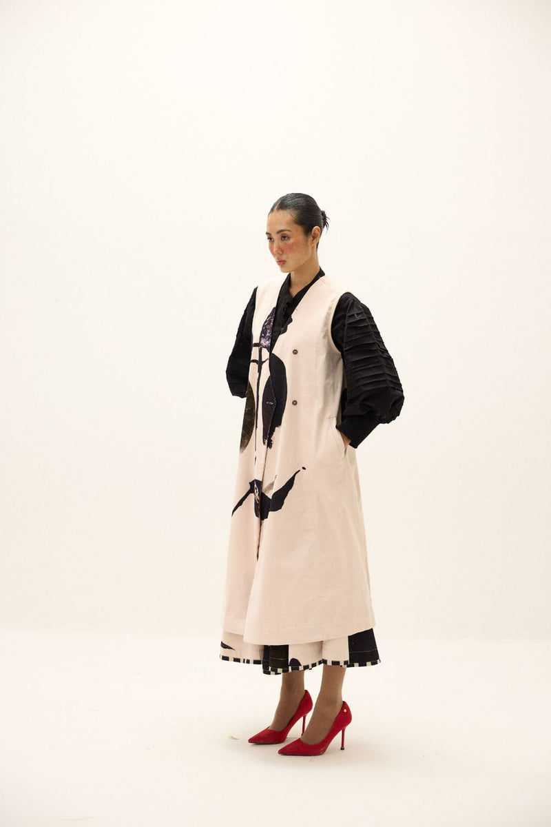 Alum Stone Overlay mul by Khara Kapas in multi for women Worldwide
