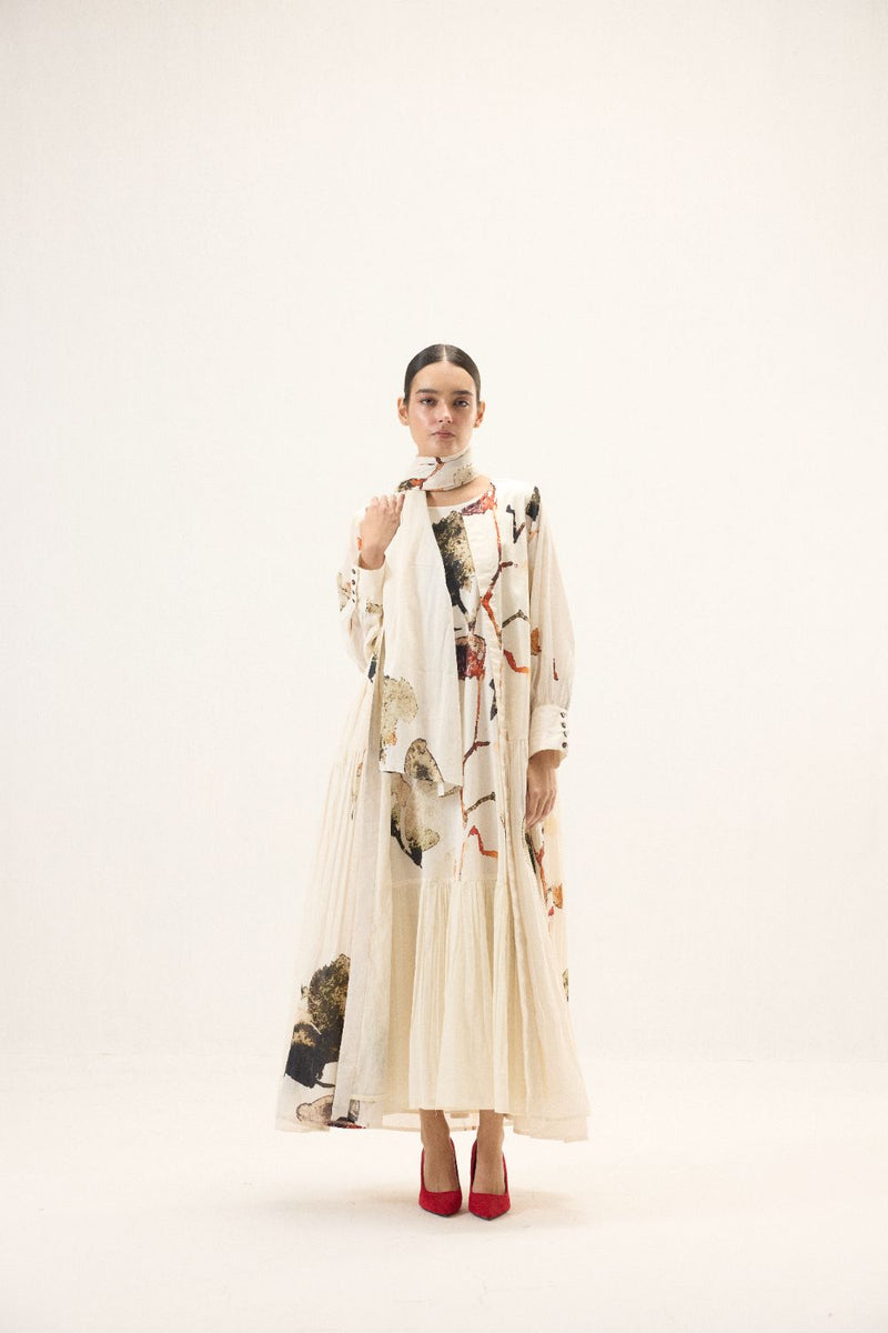 Clara set mulmul by Khara Kapas in white for women Worldwide