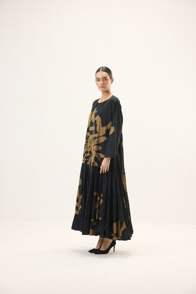Solenne set mulmul by Khara Kapas in black for women Worldwide
