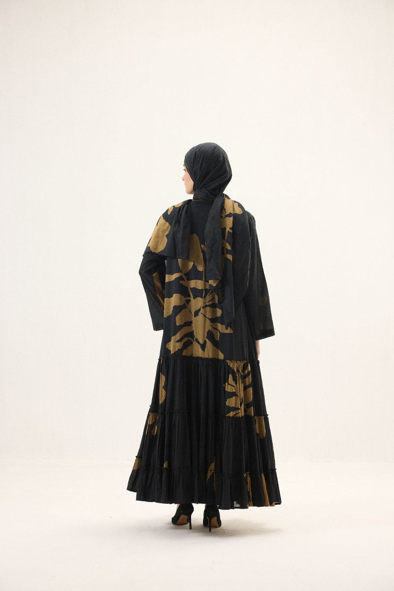 Solenne set mulmul by Khara Kapas in black for women Worldwide