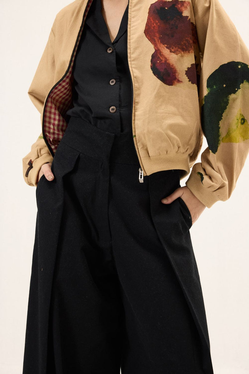 Void Pants twill by Khara Kapas in black for women Worldwide