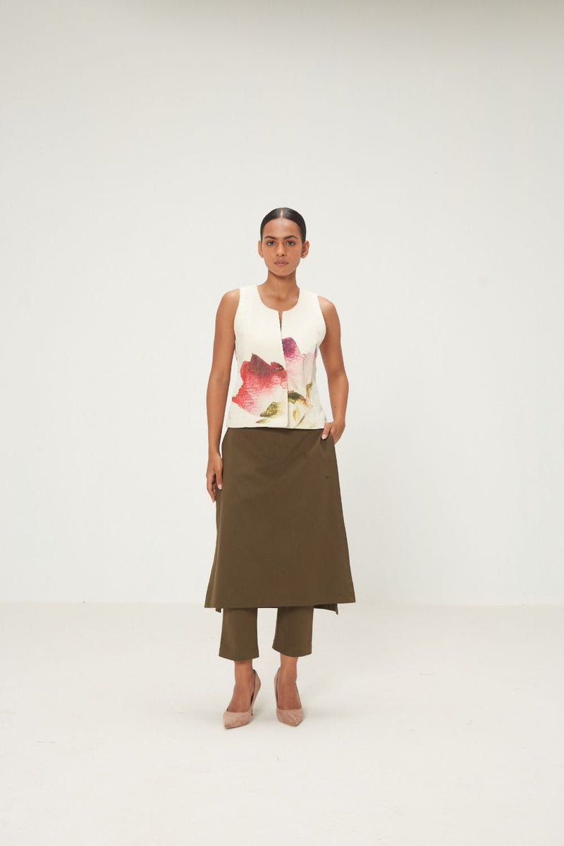 Olive Dust Pants twill by Khara Kapas in olive for women Worldwide