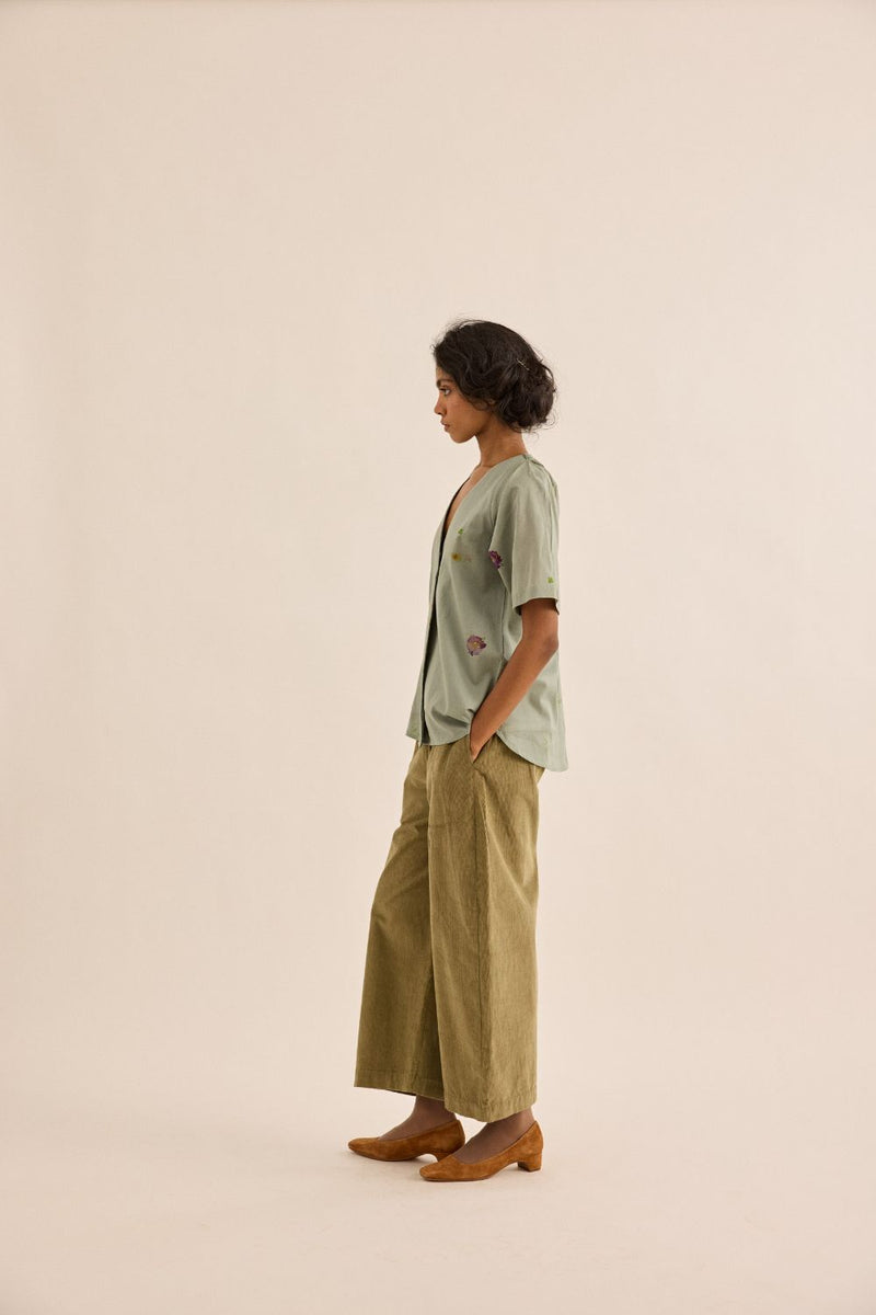 Sage Orchard Pants corduroy by Khara Kapas in olive for women Worldwide