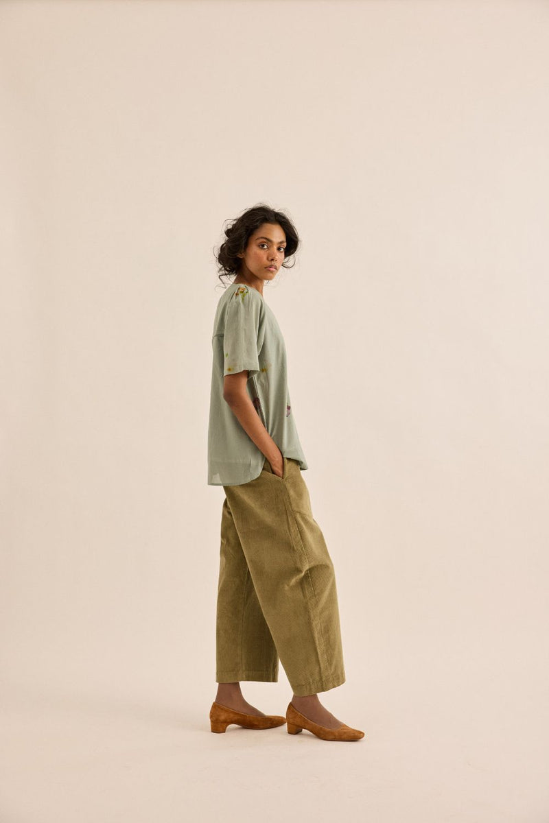 Sage Orchard Pants corduroy by Khara Kapas in olive for women Worldwide