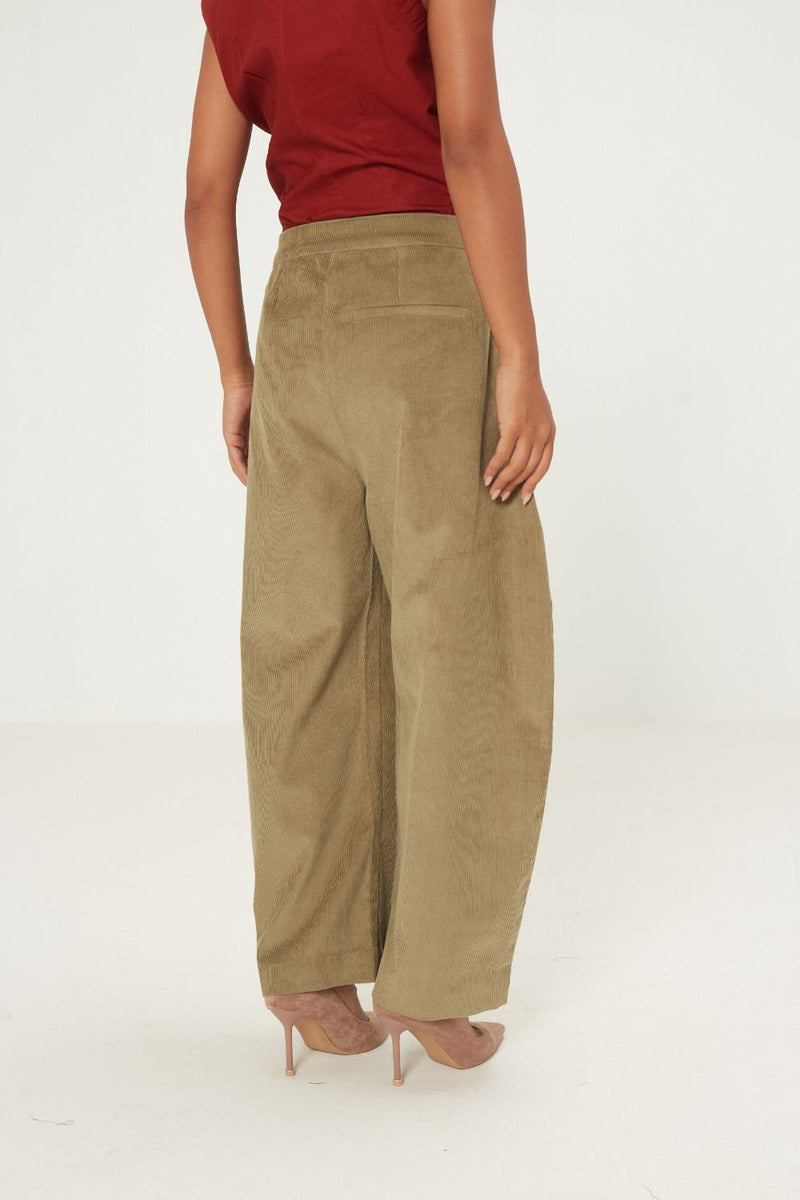Sage Orchard Pants corduroy by Khara Kapas in olive for women Worldwide