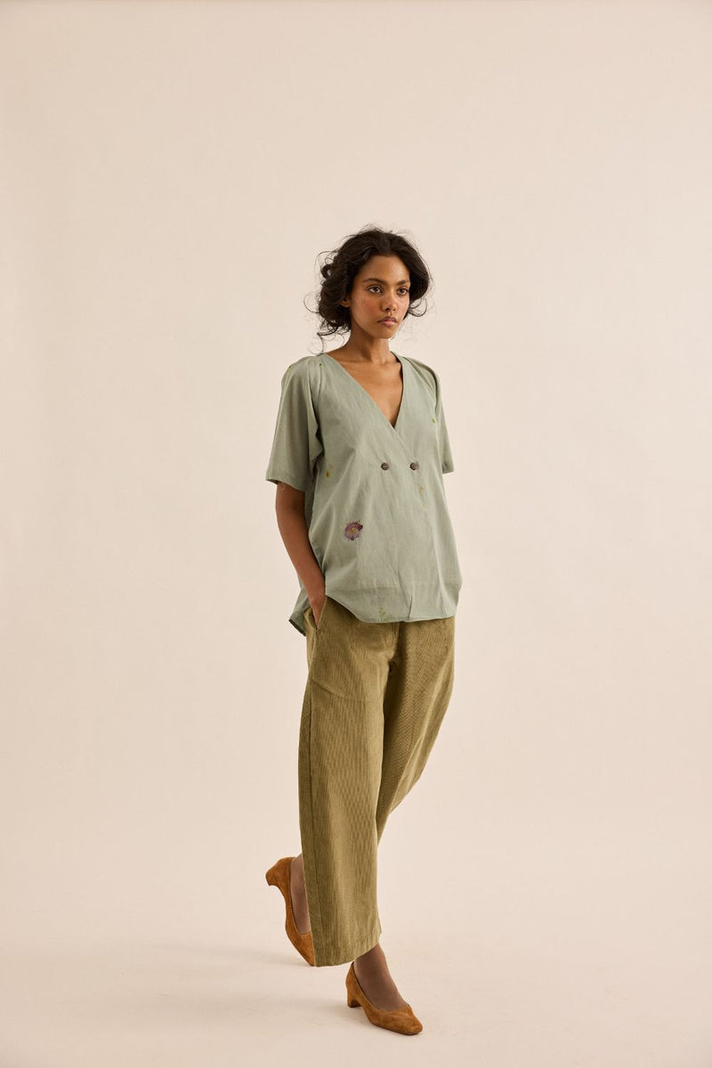 Sage Orchard Pants corduroy by Khara Kapas in olive for women Worldwide