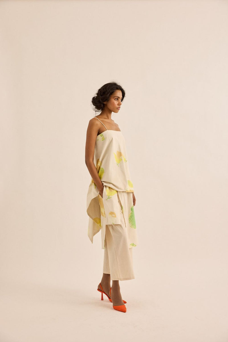 Dried Moss Pants poplin by Khara Kapas in ecru for women Worldwide