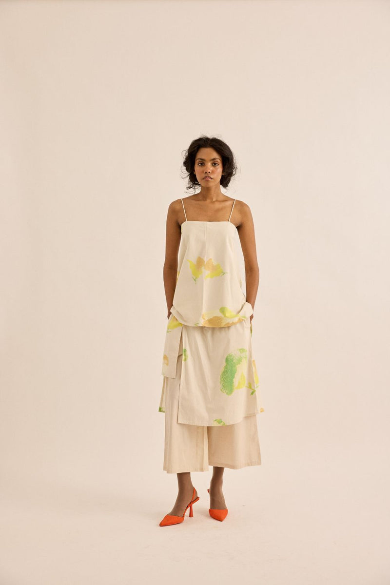 Dried Moss Pants poplin by Khara Kapas in ecru for women Worldwide