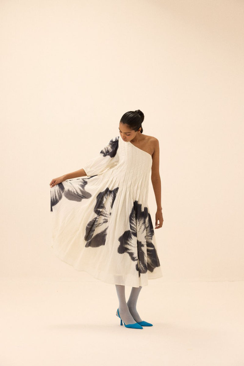 Iceberg Dress mul by Khara Kapas in black for women Worldwide