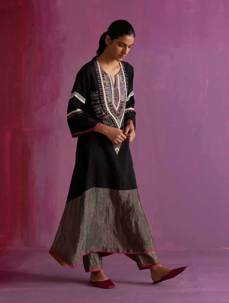 Afra Hand-Embroidered Kurta Set - Black linen by Manan in black color for women Worldwide