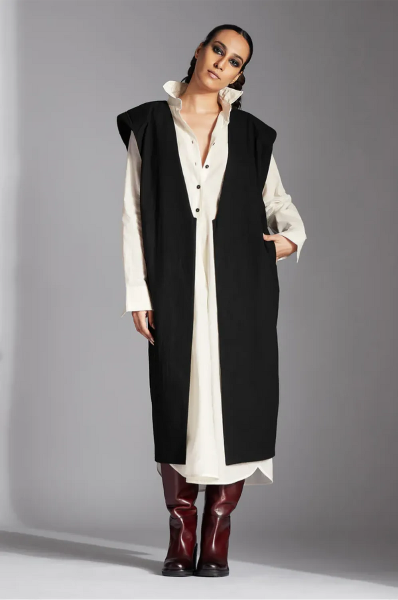 Kaen Jacket-Black cotton by Chola in black color for women Worldwide