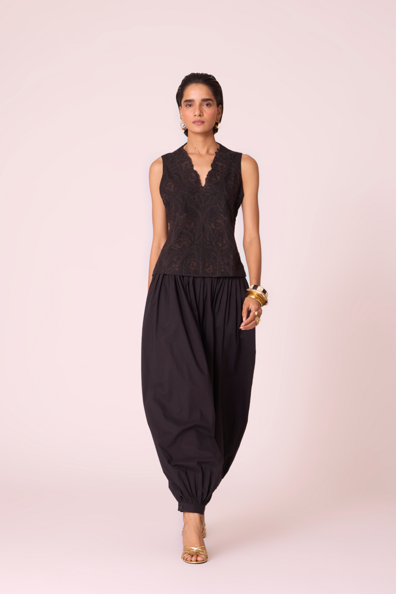 Katya Black Pleated Pants cotton by The Summer House in black color for women Worldwide