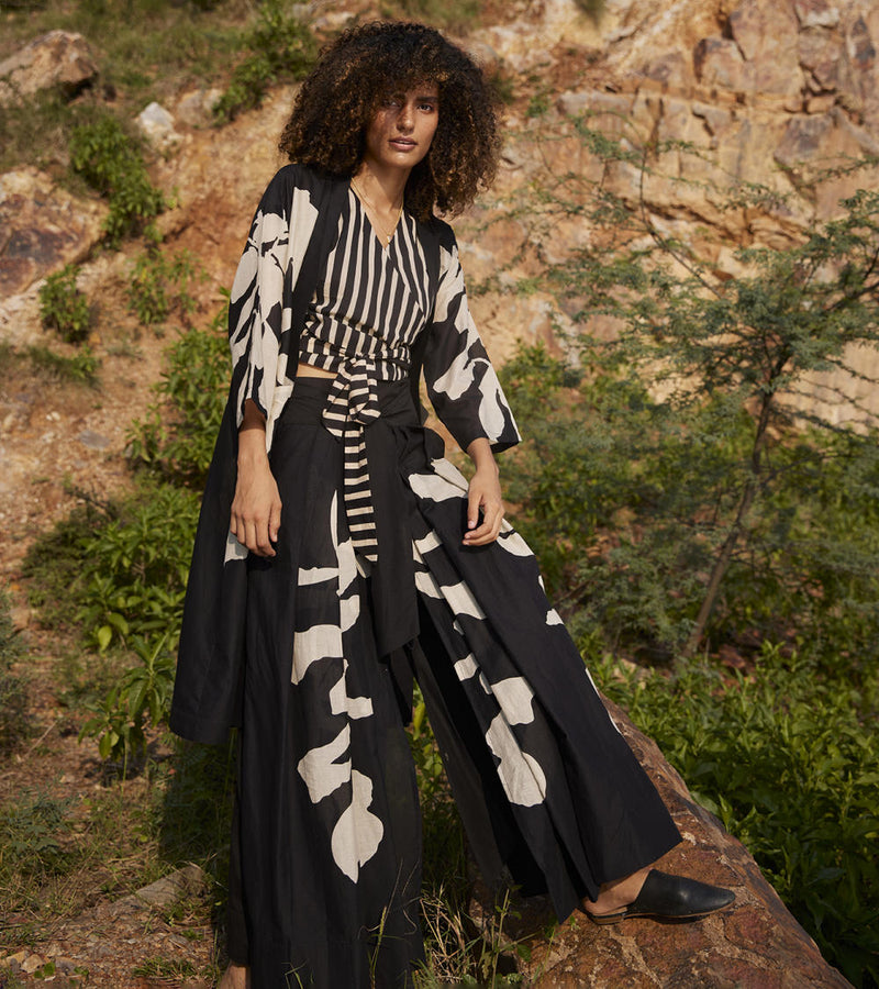Desire of Elixir Pleated Trouser Bottoms by Khara Kapas in black for women Worldwide
