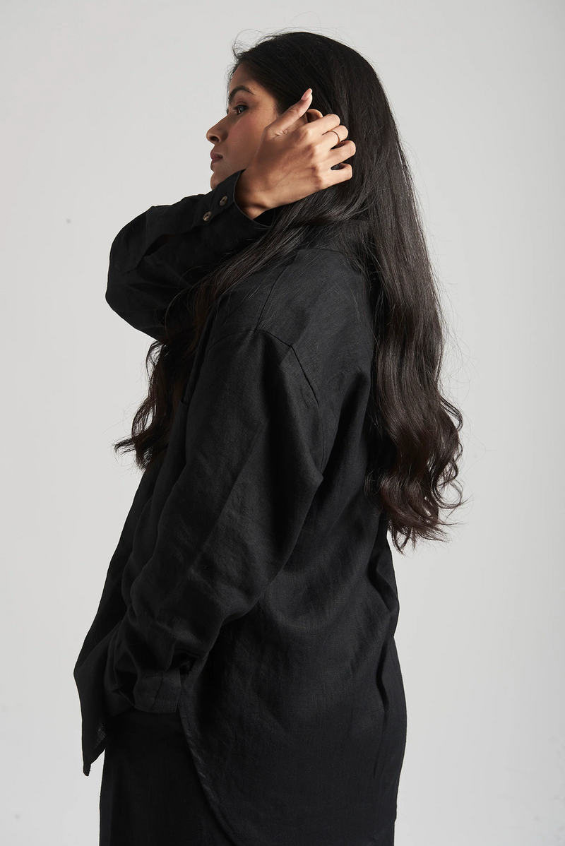 Kohl Linen Oversized Pocket Shirt linen by Saphed in black color for women Worldwide