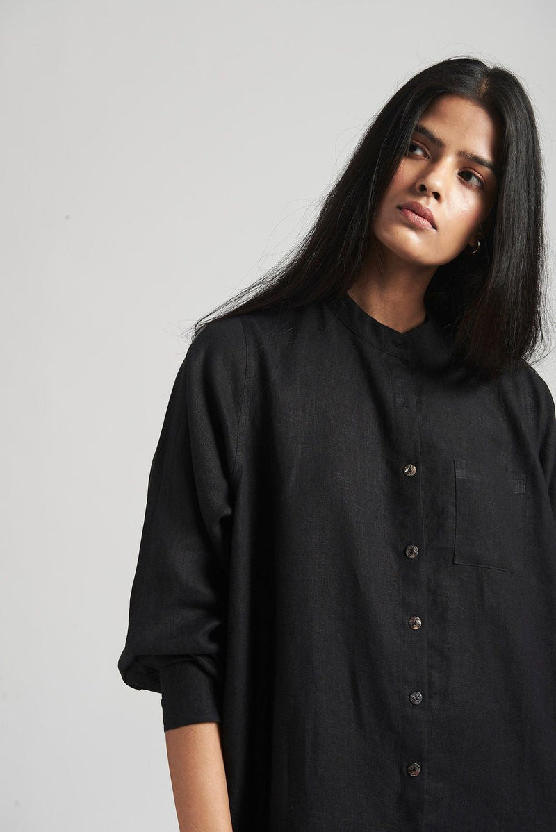 Kohl Linen Shirt Dress linen by Saphed in black color for women Worldwide