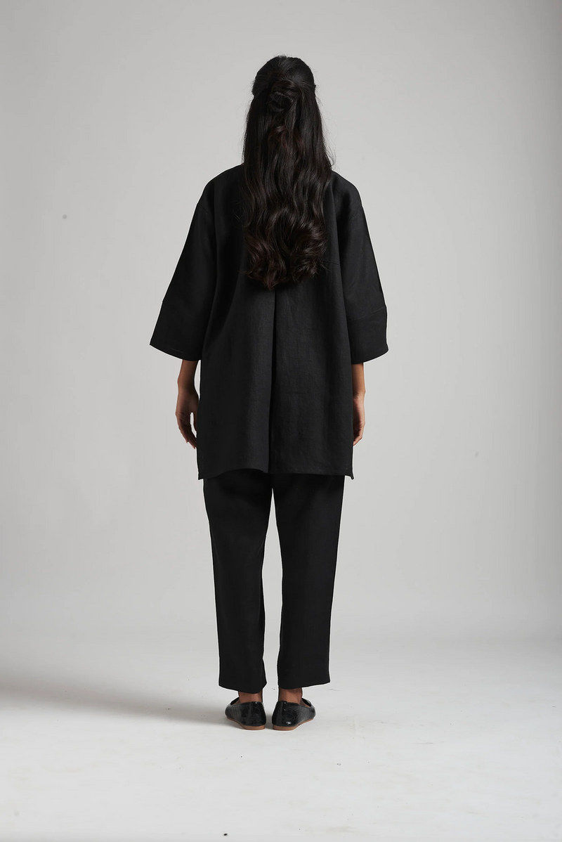 Kohl Linen Short Kurta Set linen by Saphed in black color for women Worldwide