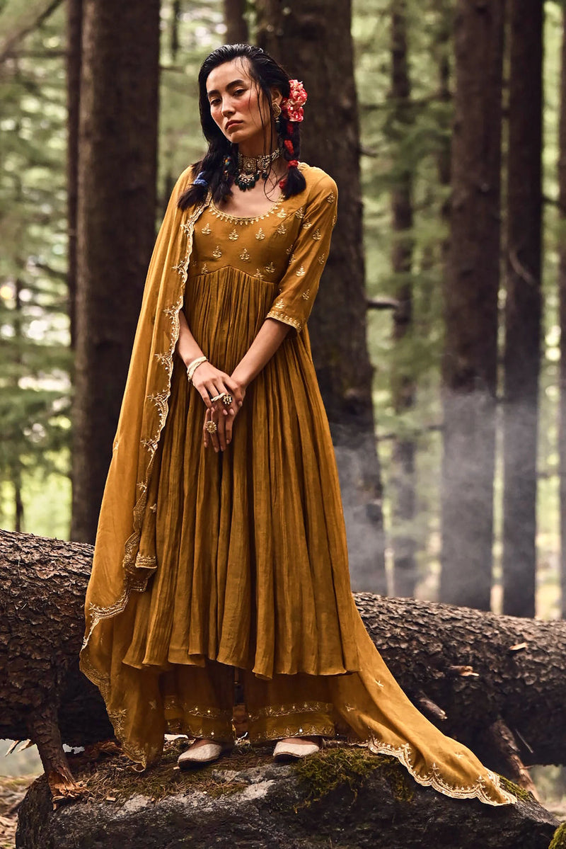 Larissa Anarkali Set – Ochre chanderi by Paulmi & Harsh-kahan Sep'26 in yellow for women Worldwide