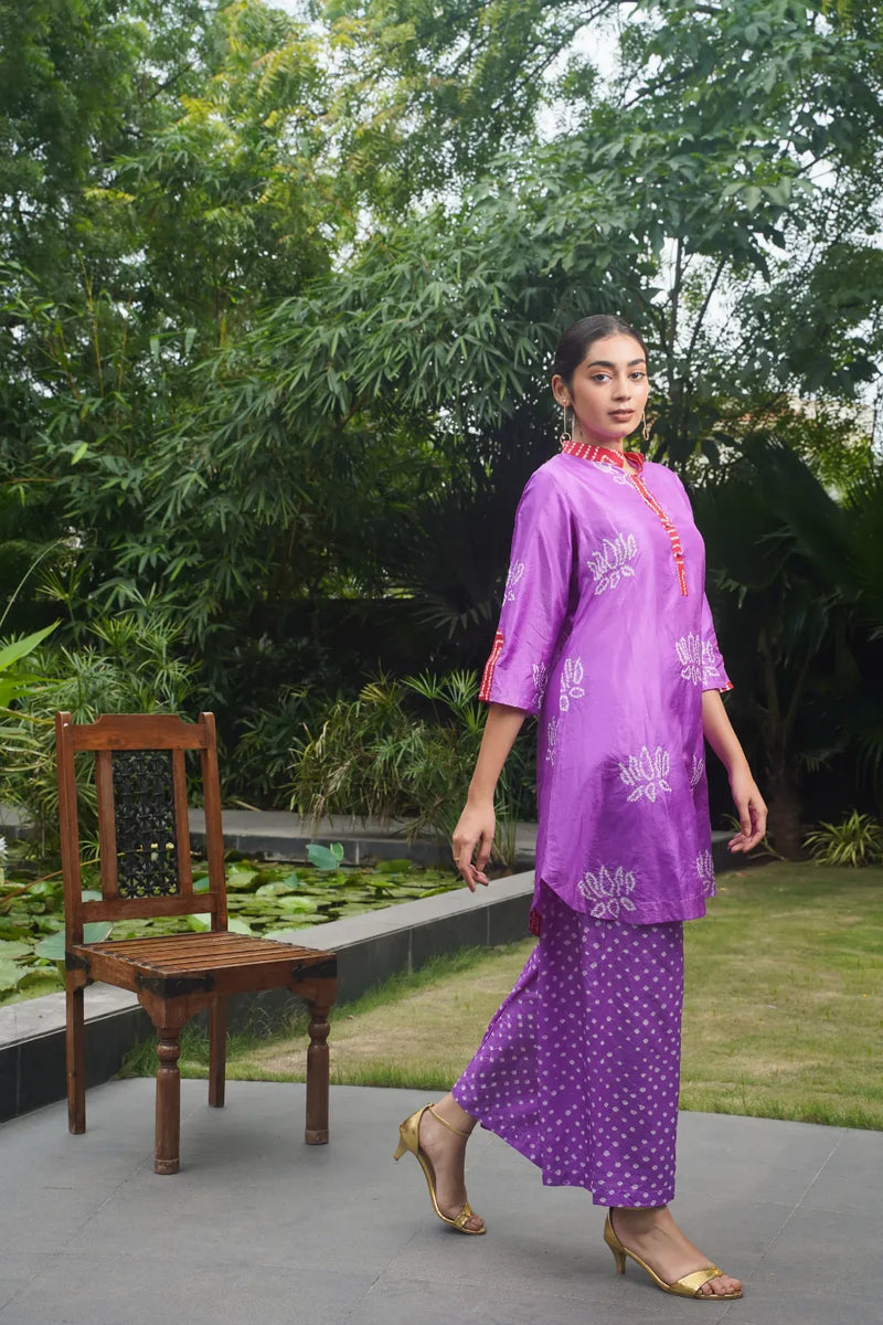 LOTUS SET-LAVENDER silk by Dyelogue for women Worldwide
