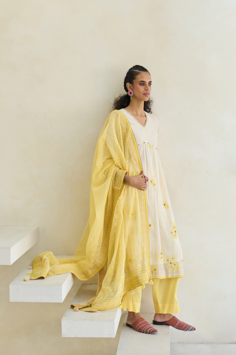 Lake Set cotton by SWATTI KAPOOR in multi color for women Worldwide